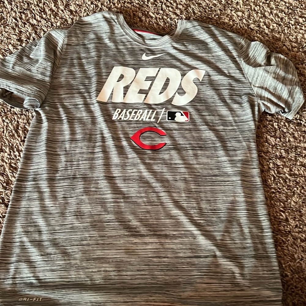 Nike MLB dri-fit tee